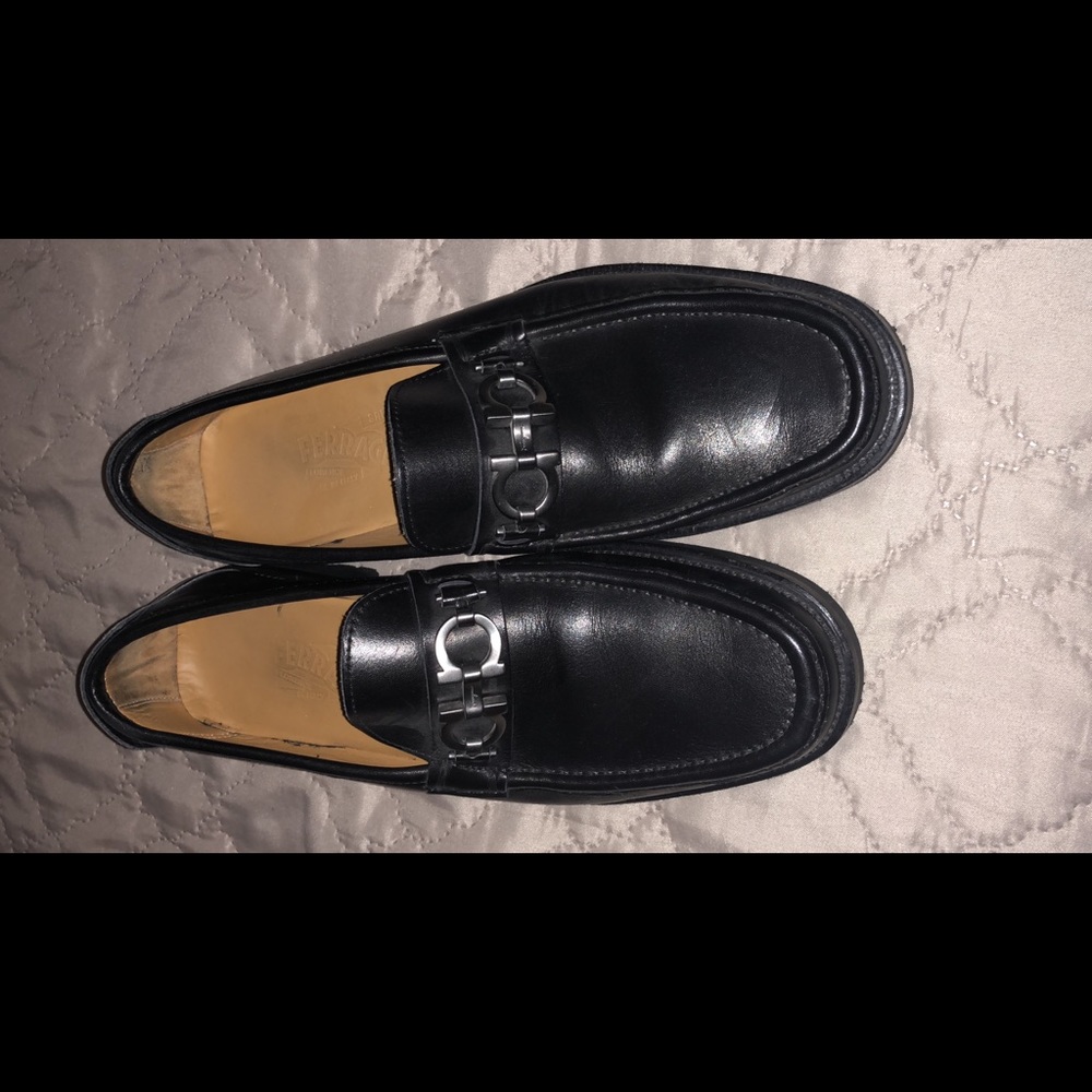 Ferragamo men shoe size 7